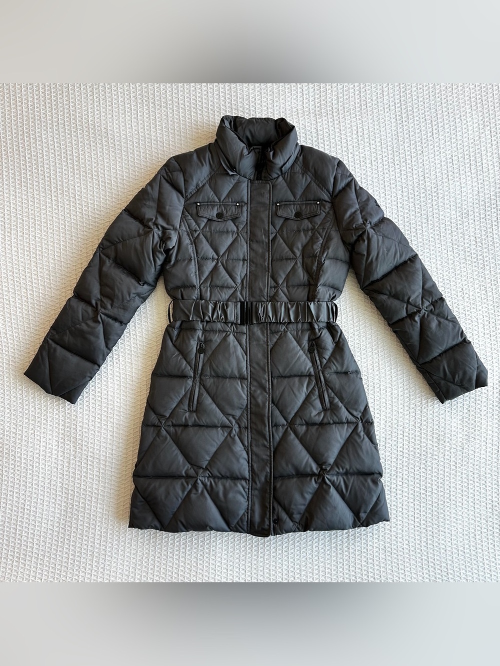 NWT Laundry By Shelli Segal Women's Gray Quilted Belted Long Puffer Coat size M